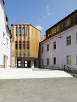Studentenzentrum Josefinum mit Kapelle Foto: Paul Ott