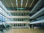 BTV Bürogebäude Foto: Günter Richard Wett