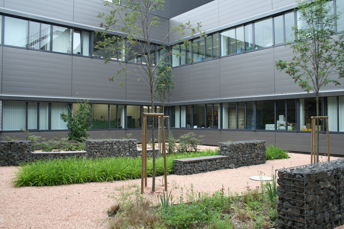 Ein Foto von idealice Landschaftsarchitektur