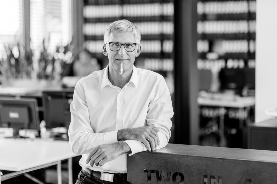 Ein Portraitfoto von TWO IN A BOX