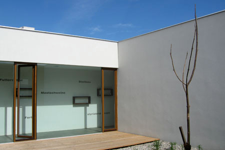 Ein Foto von HERZOG_HRABAL