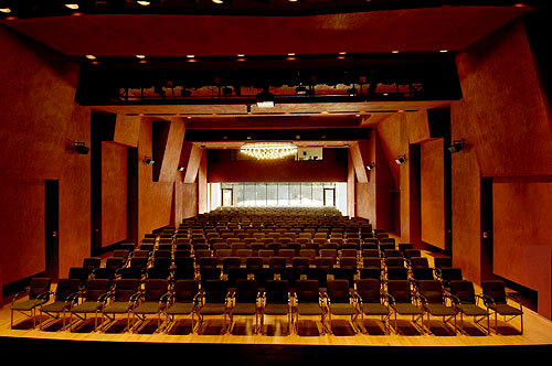 Ein Foto von Tamás Bujnovszky