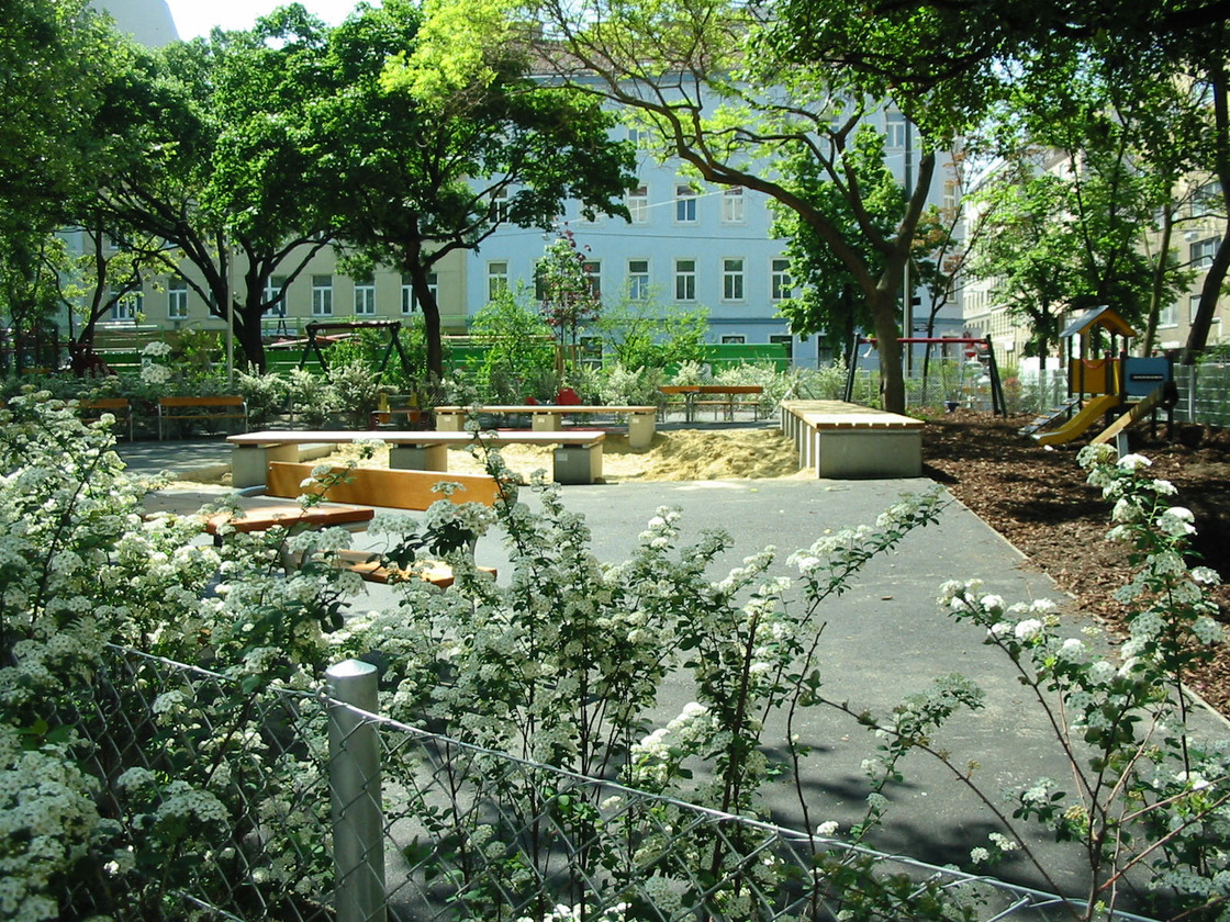 Ein Foto von Karl Grimm