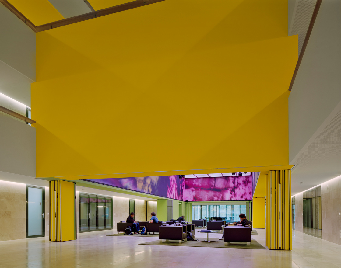 Ein Pressebild von Eduard Hueber