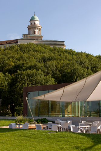 Ein Foto von Tamás Bujnovszky