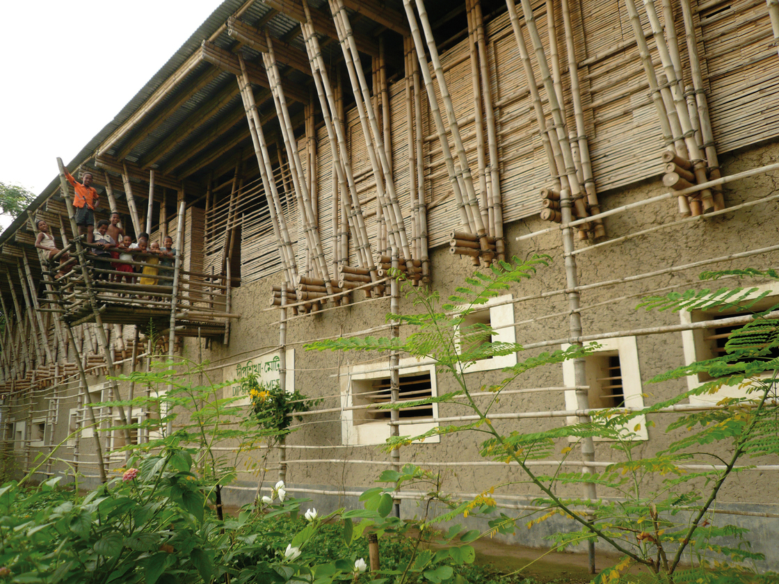 Ein Pressebild von B.K.S. Inan