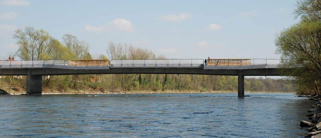 Ein Foto von bauchplan ).(