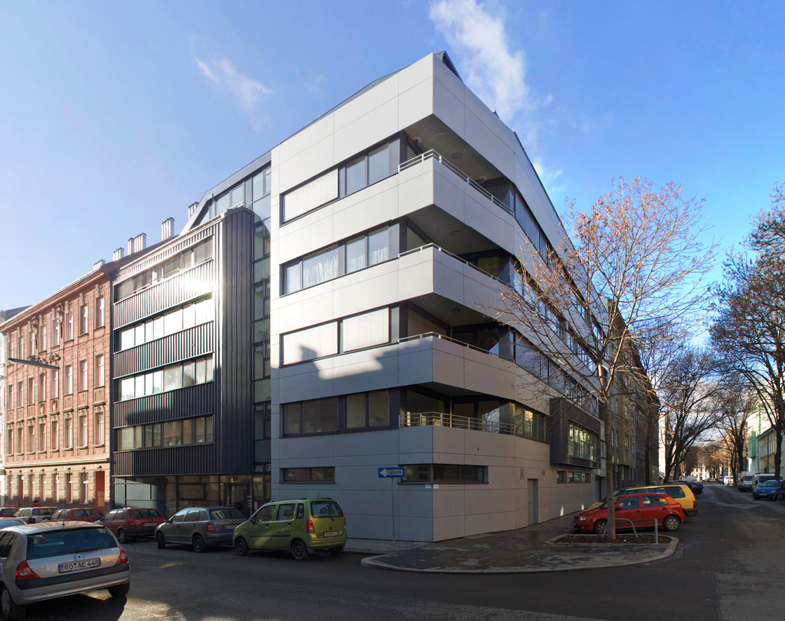 Ein Foto von Adsy Bernart