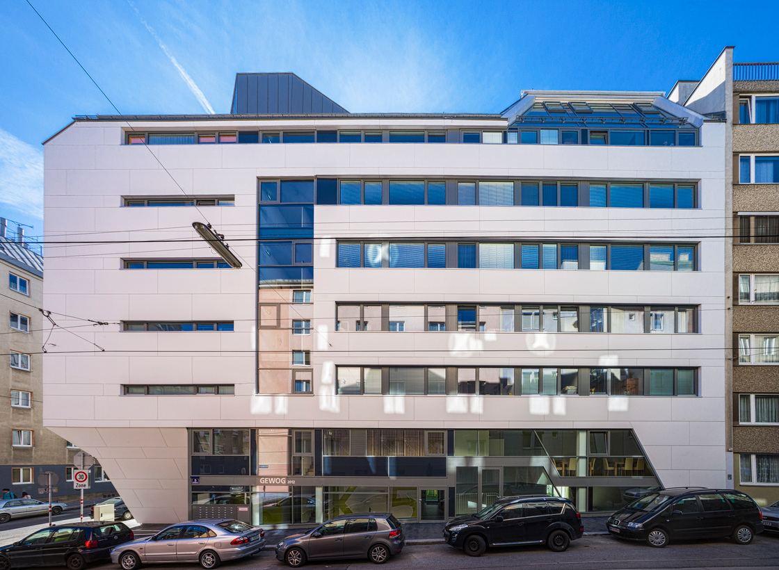 Ein Foto von Adsy Bernart