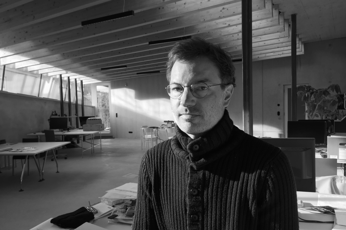 Ein Portraitfoto von Martina Pfeifer Steiner