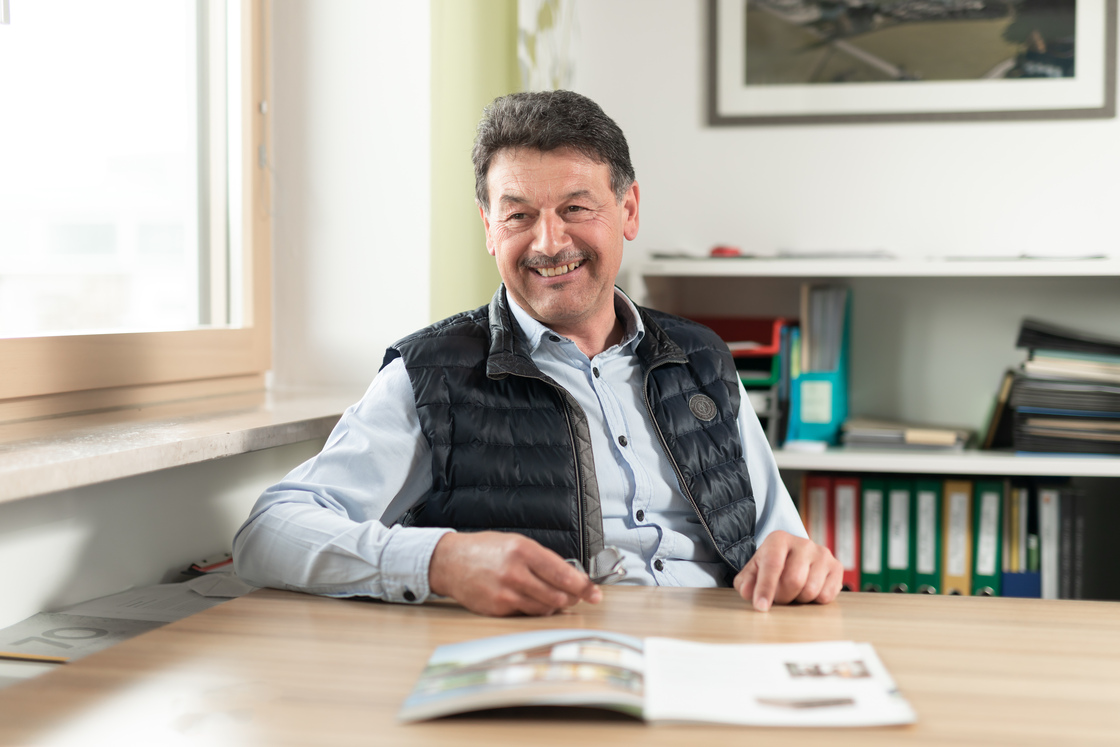 Ein Portraitfoto von Jana Madzigon