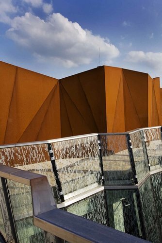 Ein Foto von Tamás Bujnovszky