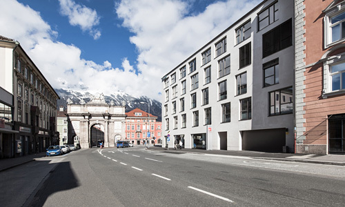 Ein Foto von Aria Sadr-Salek