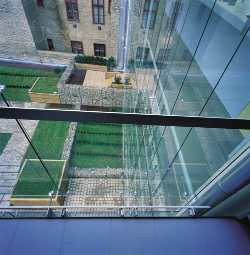 Ein Foto von János Szentiváni