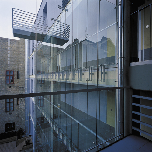 Ein Foto von János Szentiváni