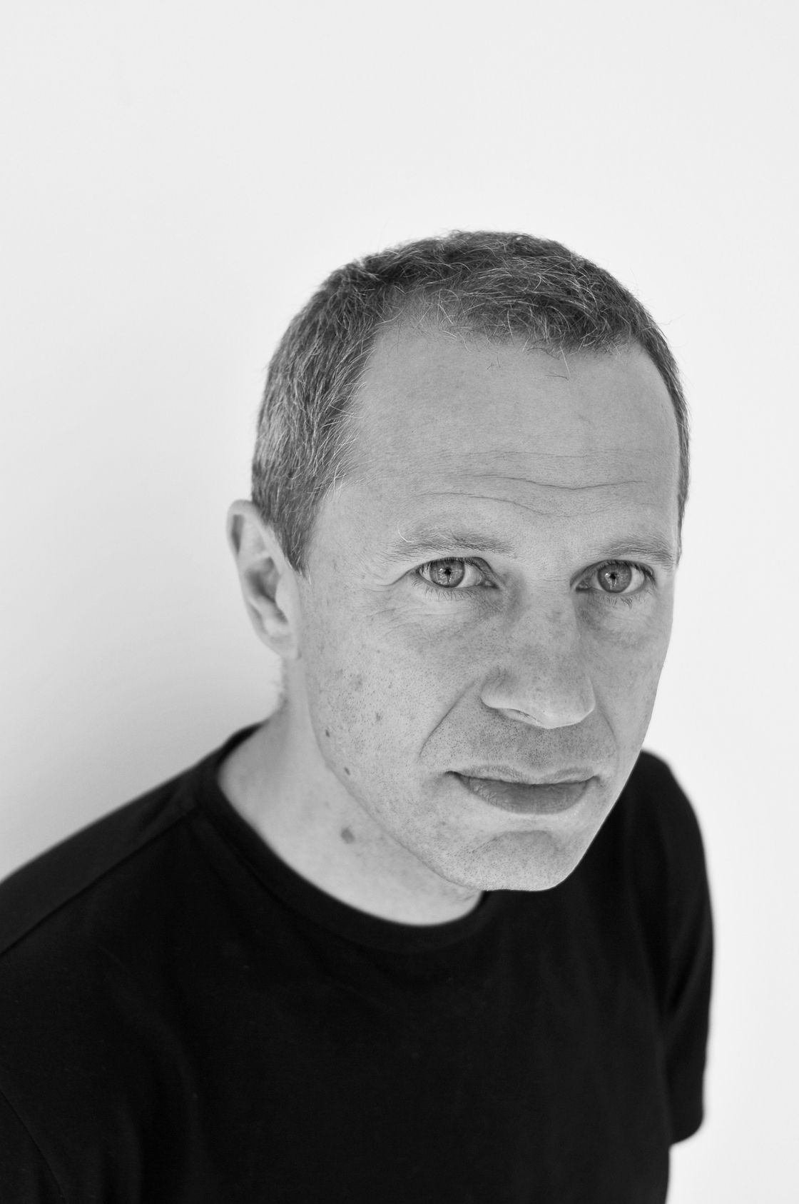 Ein Portraitfoto von Dietmar Feichtinger Architectes