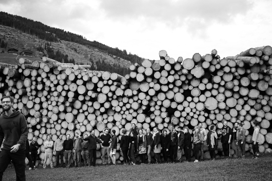 Ein Foto von bauchplan ).(