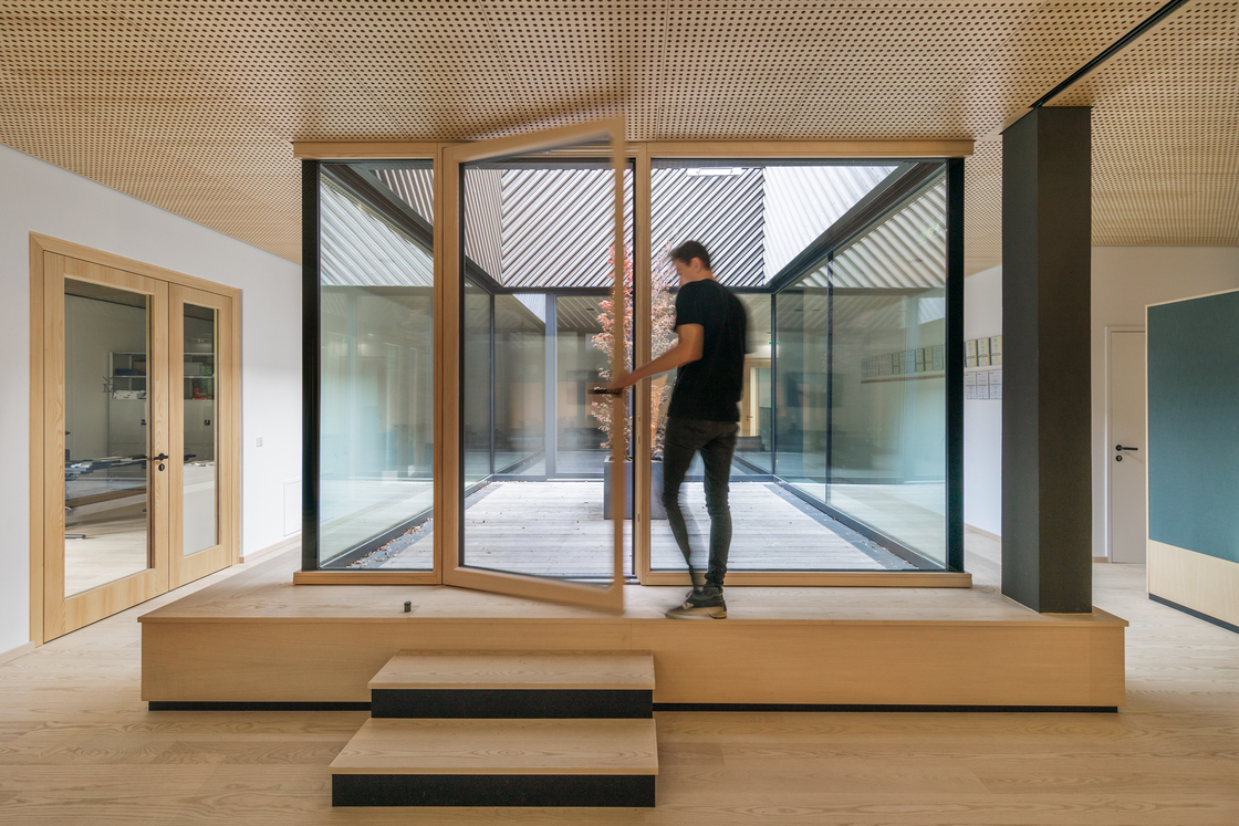 Ein Foto von Leonhard Hilzensauer