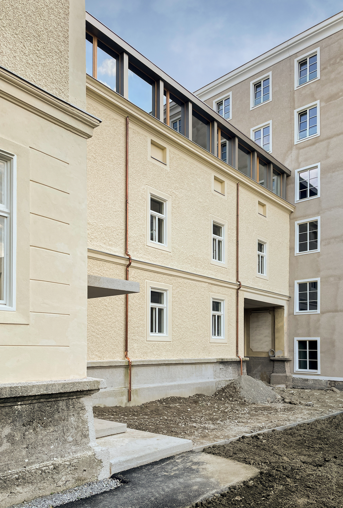 Ein Foto von dunkelschwarz