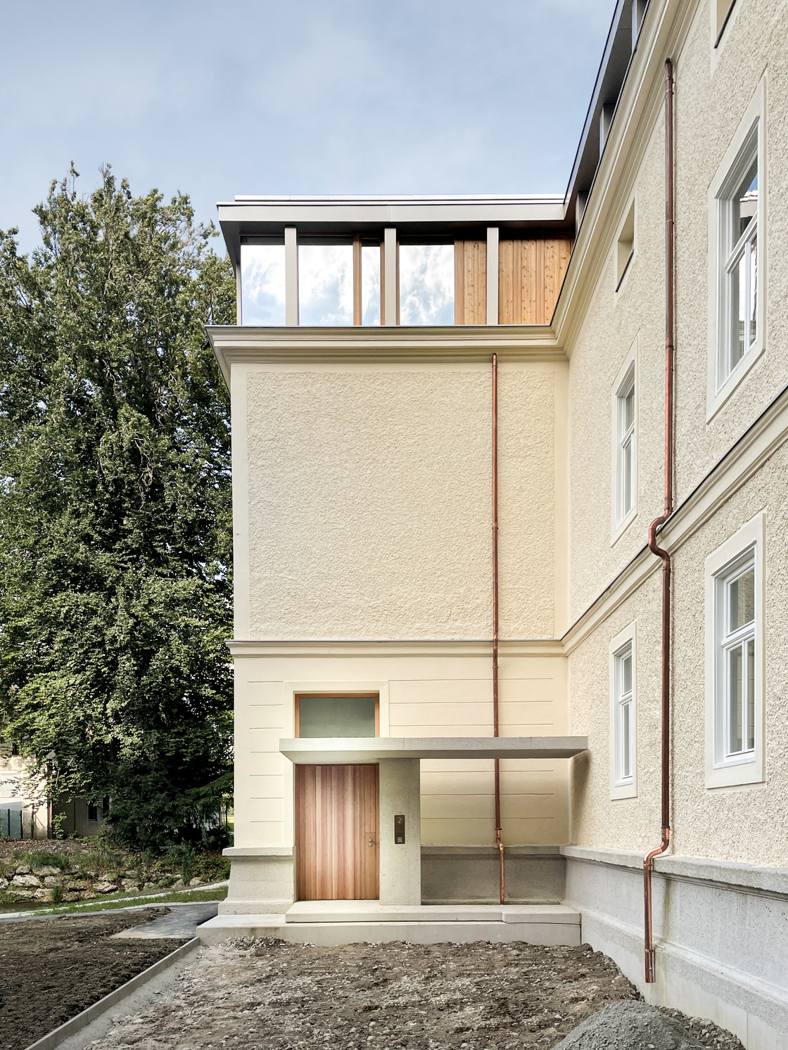 Ein Foto von dunkelschwarz