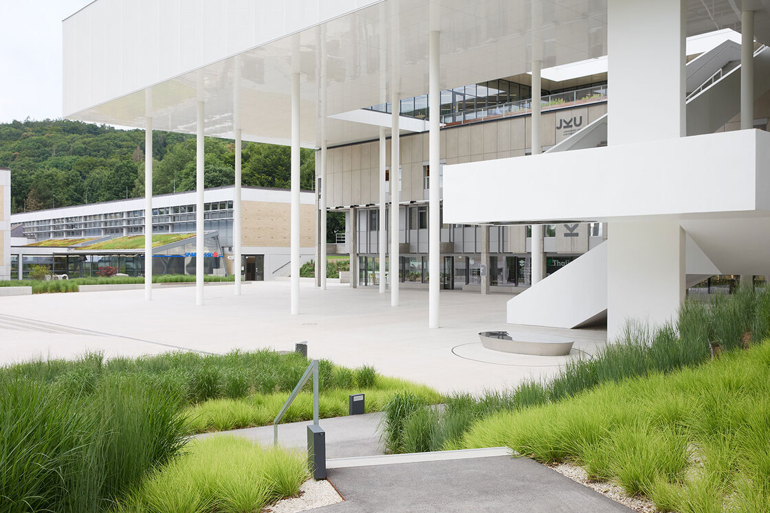 Ein Foto von Johannes Hloch