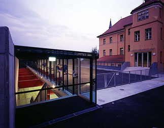 Turn- und Mehrzweckhalle Hötting, Foto: Günter Richard Wett