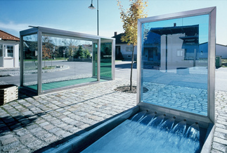 Duale Objekte: Brunnen und Wartebox in Mittergrabern, Foto: Margherita Spiluttini