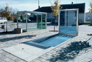 Duale Objekte: Brunnen und Wartebox in Mittergrabern, Foto: Margherita Spiluttini