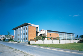 Head offices and warehouse Farmadent, Foto: Miran Kambič