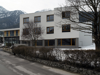 Volksschule, Kindergarten und Turnsaal Sautens, Foto: Arno Gisinger