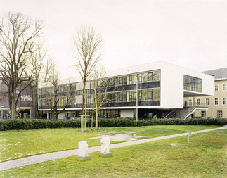 Volksschule und Drei Turnhallen Angerzellgasse, Foto: Martin Tusch