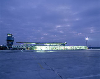 Fluggastgebäude Flughafen Graz, Foto: Paul Ott