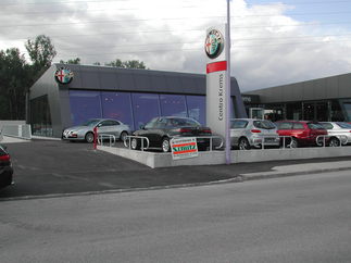 Autohaus Fiat, Foto: LOOPING ARCHITECTURE