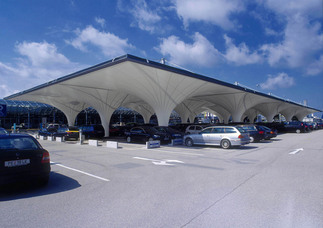 Parkdeck Flughafen Linz, Foto: Dietmar Hammerschmid