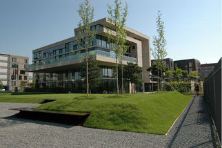 Garten Hessische Landesvertretung, Foto: Bernard und Sattler Landschaftsarchitekten