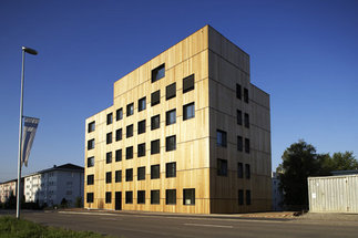 Mehrfamilienhaus Holzhausen, Foto: Renggli AG