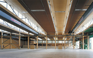 Holz-Philosophie im Industriebau, Foto: Walter Ebenhofer