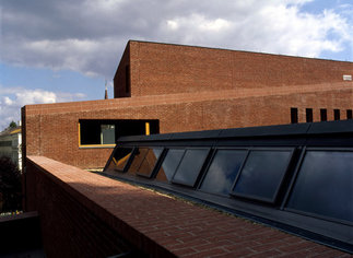 Gymnasium of the Toldy Ferenc Highschool, Foto: Andrea Häider