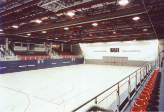 Sport- und Mehrzweckhalle Alpenstraße, Foto: Manfred Meixner