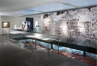 Dauerausstellung „Konzentrationslager Gusen 1939-45, Spuren, Fragmente, Rekonstruktionen“, Foto: Andreas Buchberger