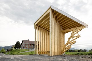 BUS:STOP Krumbach Glatzegg, Foto: Adolf Bereuter