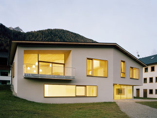 Kindergarten mit Dorfbibliothek, Foto: Lukas Schaller