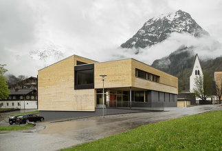 Schule und Kindergarten Brand, Foto: Albrecht Imanuel Schnabel
