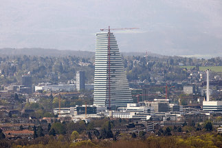 Roche-Turm, Hauptsitz, Foto: Hans H. Münchhalfen / ARTUR IMAGES