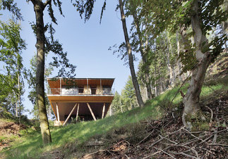 Haus im Bergwald, Foto: birgit koell fotografie Ein Auge für Fotografie