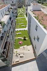 Eurogate Wohnbau Außenanlagen, Foto: Hertha Hurnaus