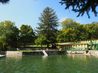 Thermalbad Bad Fischau, Foto: Gerhard Rennhofer