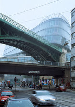 Bürogebäude Skyline, Foto: Rupert Steiner