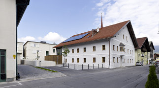 Wohnanlage und Vereinsheim Amras, Foto: Markus Bstieler