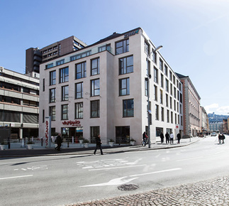 Umbau Leopoldstraße 1, Foto: Aria Sadr-Salek